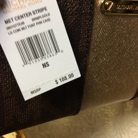 Michael Kors LG Coin Multi Function Phone Case - Picture 5 of 5